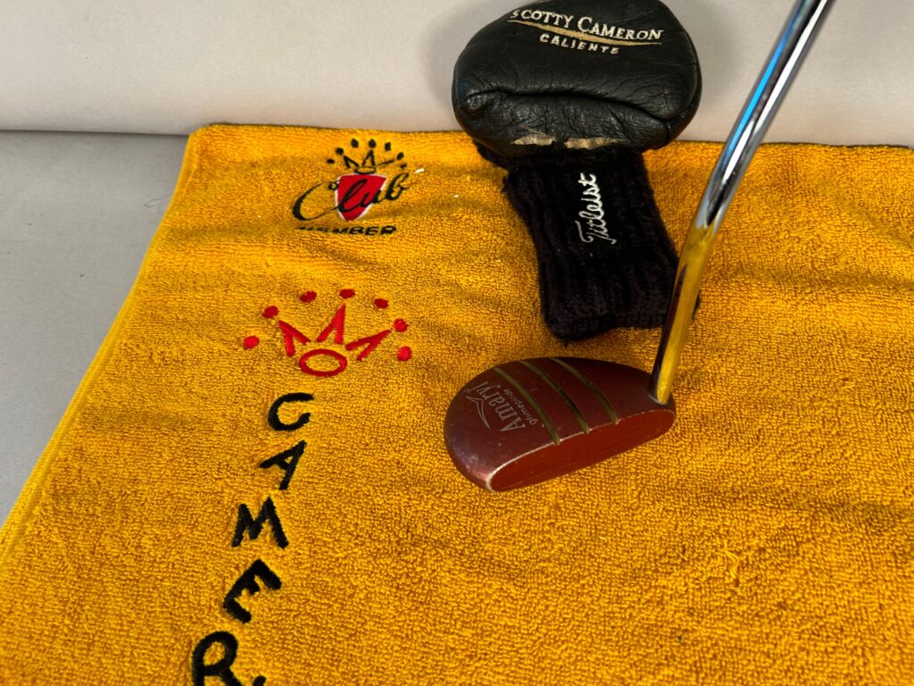 Headcover (housse De Putter) Scotty Cameron, Motif 'Famille Guerrier Marine Bruyère', Neuve